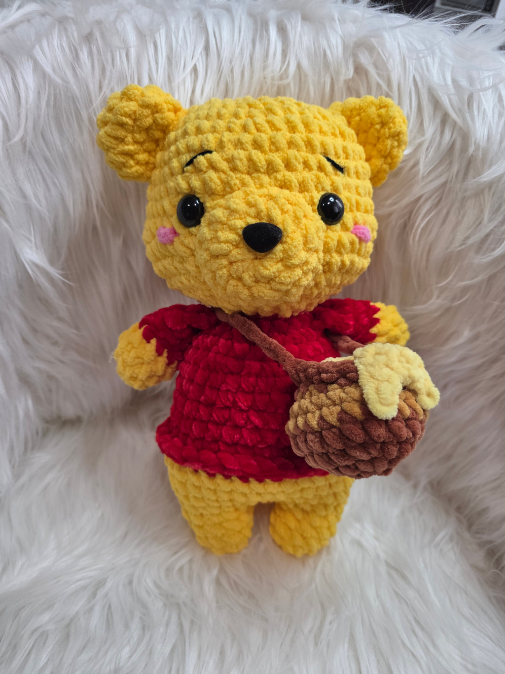 HONEY-LOVING BEAR CROCHET PLUSHIE